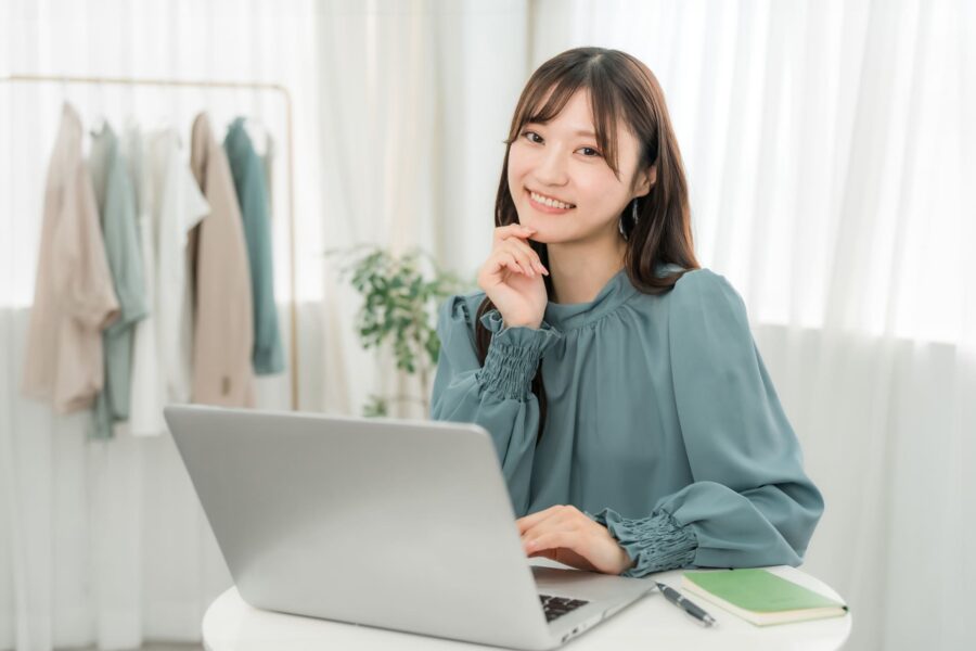 リモートワークで差がつく！集中力を高めるデスク環境の整え方