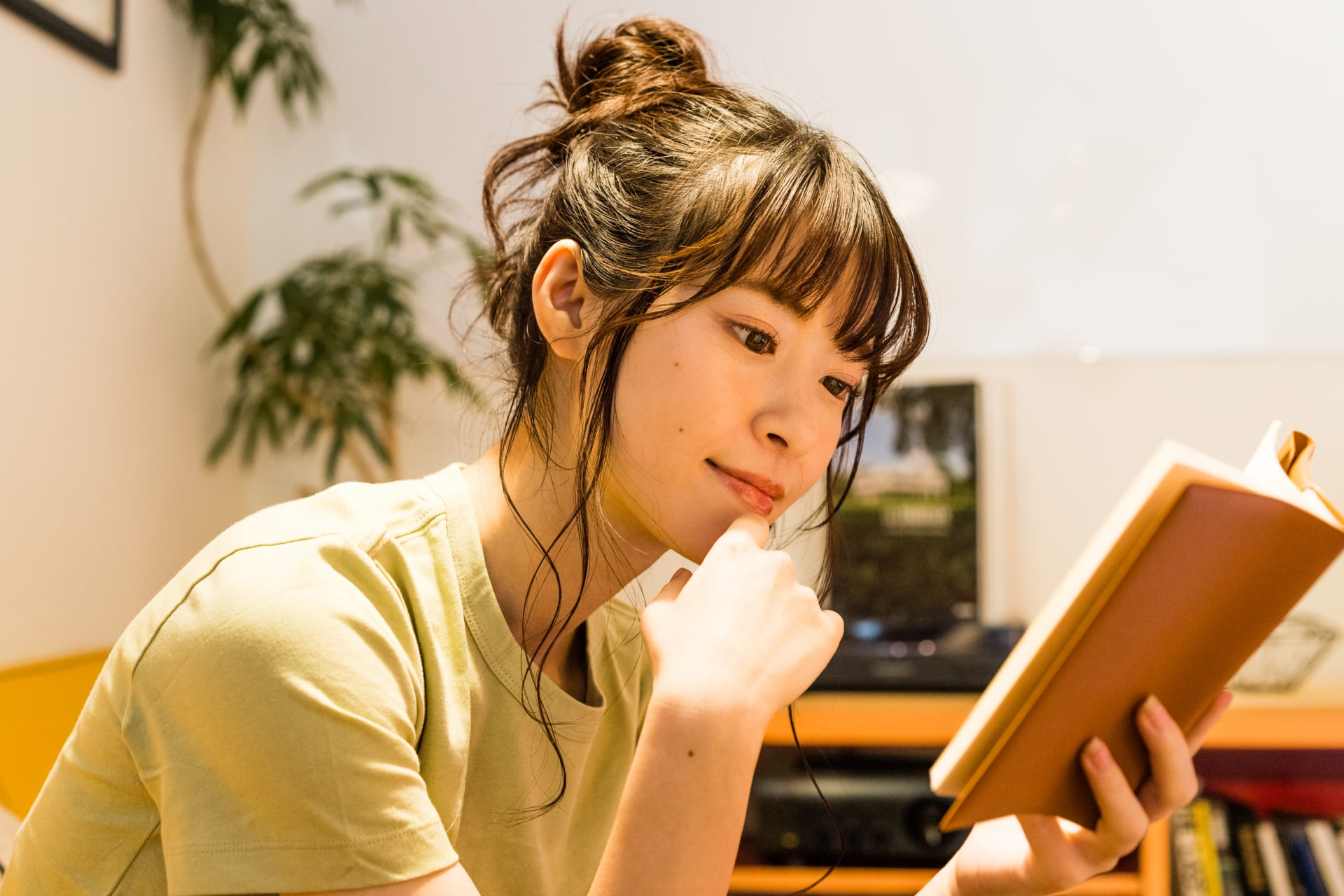 夜の読書習慣で自己成長！おすすめジャンルと継続術